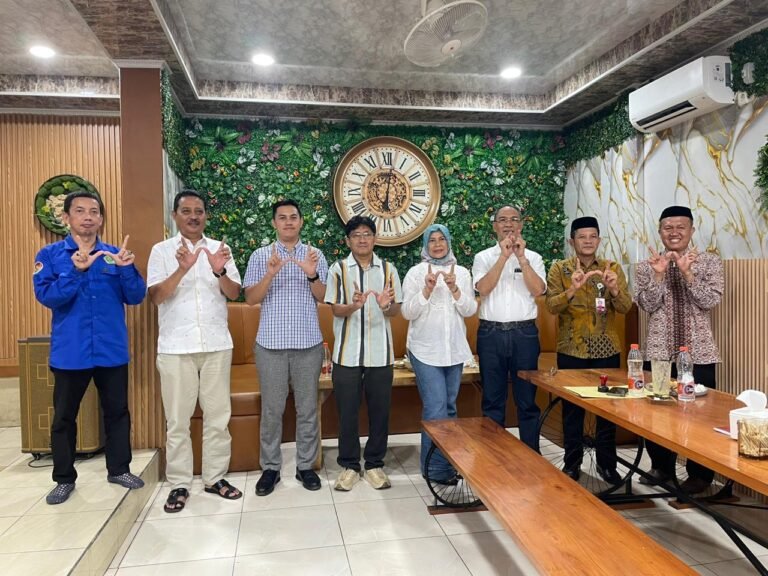 Ketua KKSS Gorontalo Jaenal Mappe Wakafkan Gedung Dua Lantai untuk Sekretariat